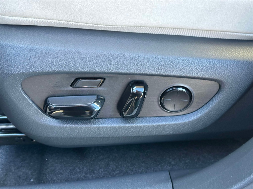 new 2026 Lexus RX car, priced at $78,479