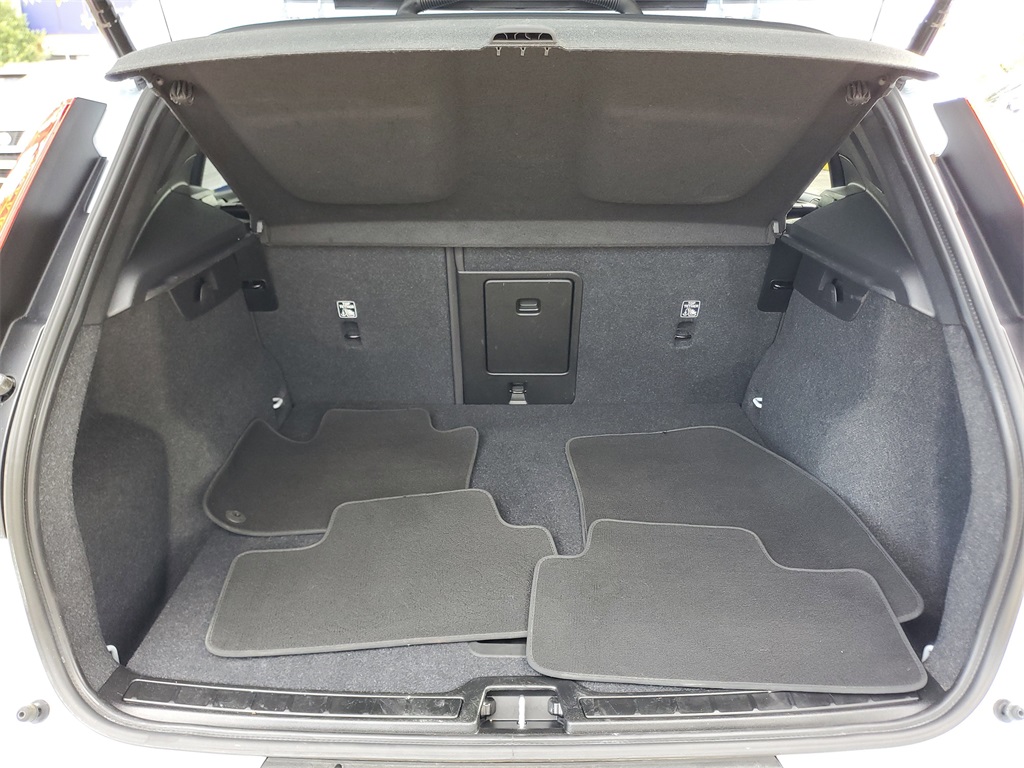 used 2024 Volvo XC40 car, priced at $29,985