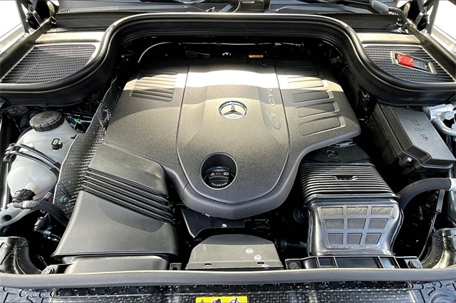 new 2025 Mercedes-Benz GLS car, priced at $100,715