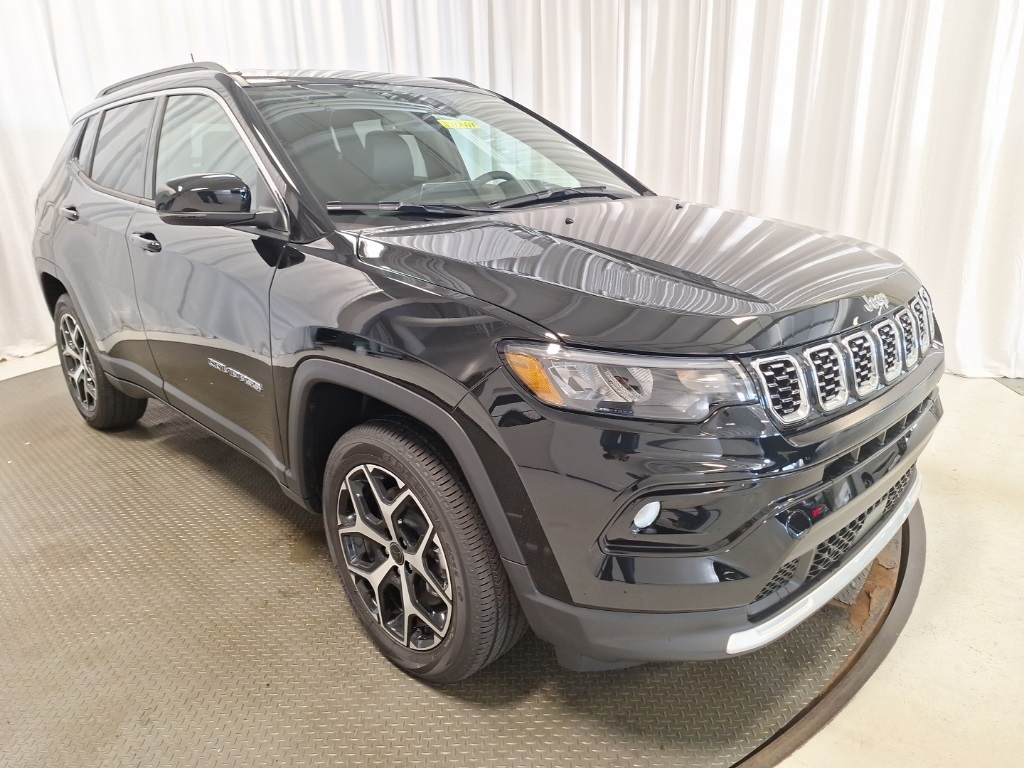 new 2025 Jeep Compass car, priced at $33,999