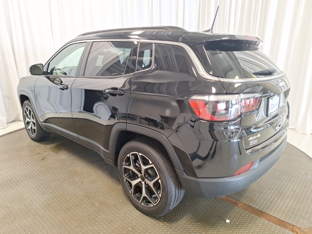 new 2025 Jeep Compass car, priced at $33,999