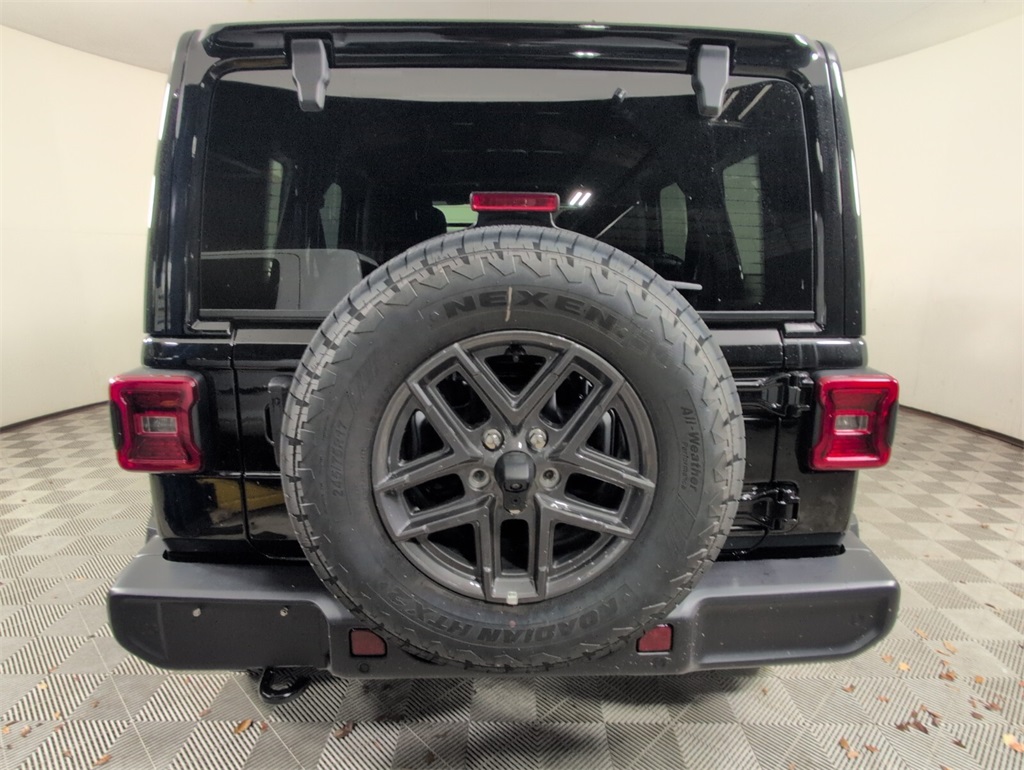 new 2025 Jeep Wrangler car, priced at $46,365