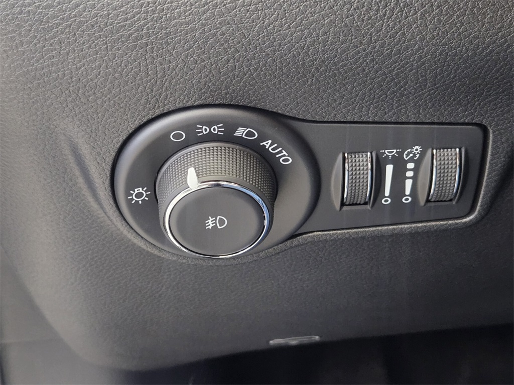 new 2025 Jeep Compass car, priced at $29,510