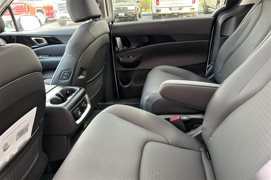 new 2026 Kia Carnival car, priced at $52,815