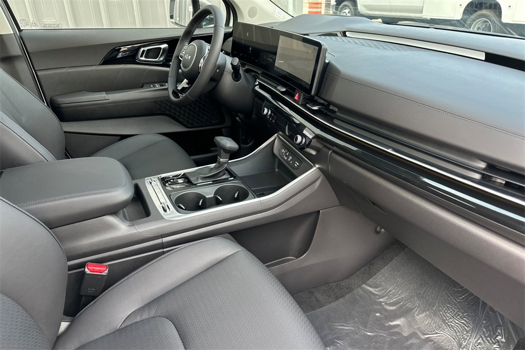 new 2026 Kia Carnival car, priced at $52,815