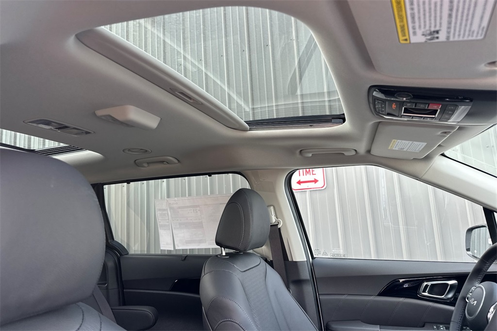 new 2026 Kia Carnival car, priced at $52,815