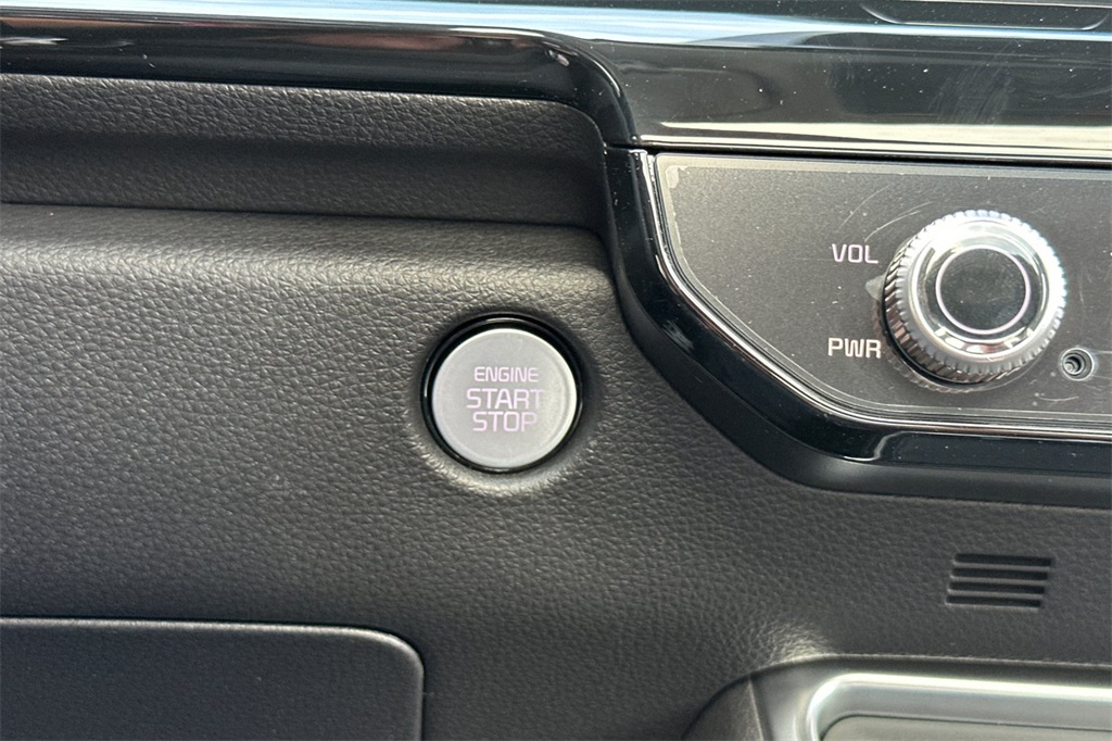 new 2026 Kia Carnival car, priced at $52,815