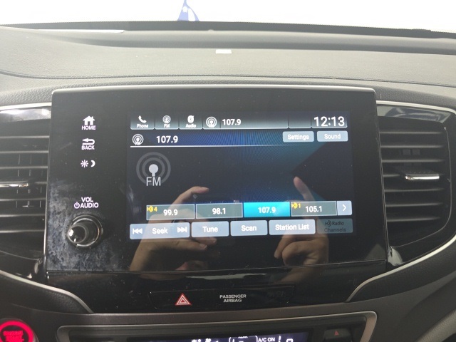 used 2020 Honda Pilot car, priced at $26,254