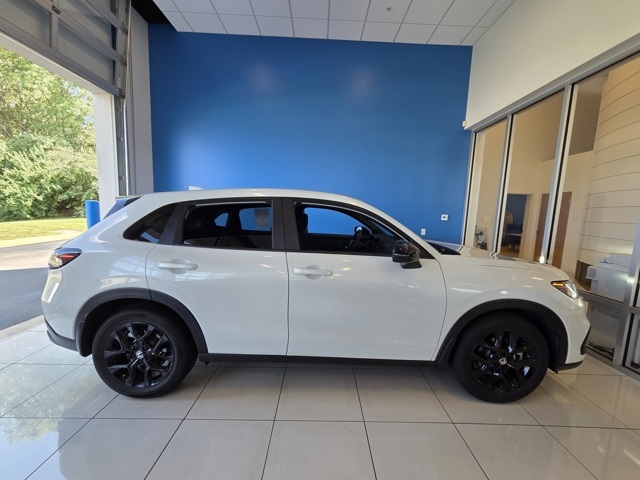 used 2025 Honda HR-V car, priced at $27,977