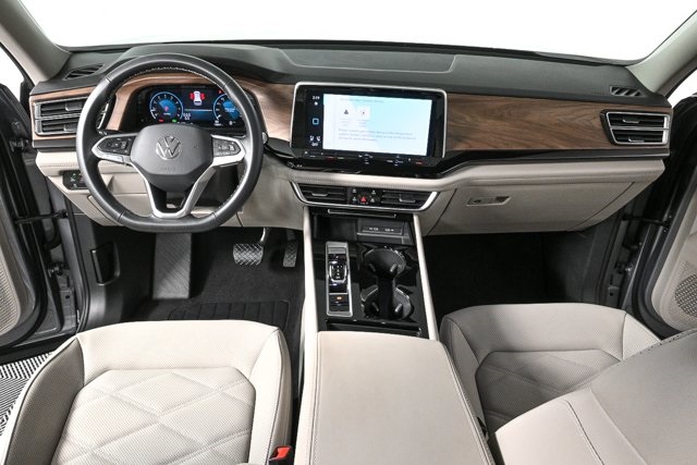 used 2024 Volkswagen Atlas car, priced at $33,682