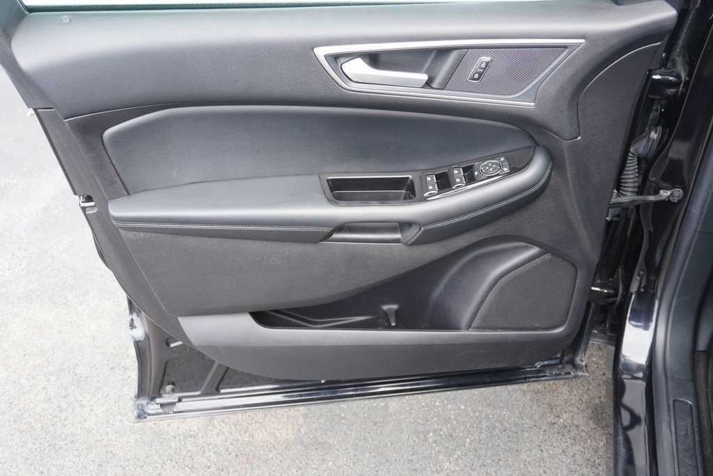 used 2020 Ford Edge car, priced at $17,900