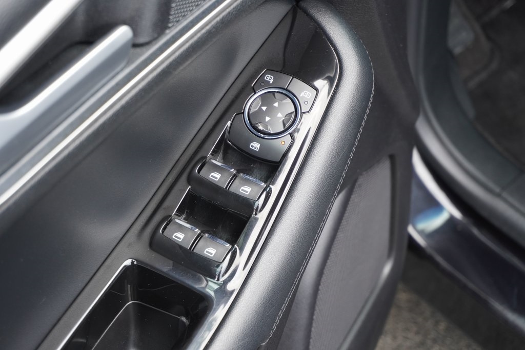 used 2020 Ford Edge car, priced at $17,900