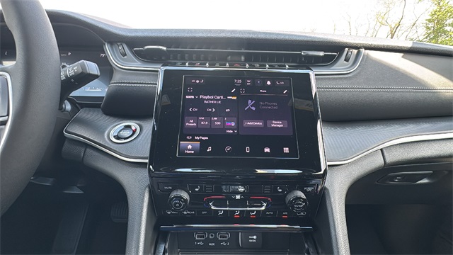 new 2025 Jeep Grand Cherokee L car, priced at $44,565