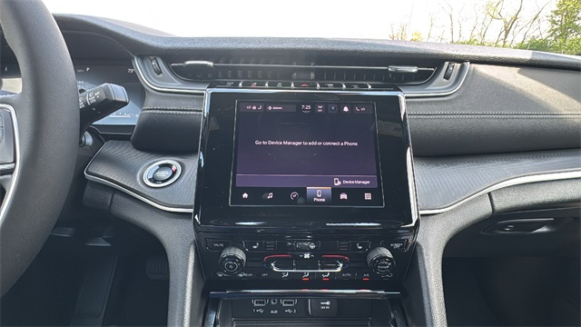 new 2025 Jeep Grand Cherokee L car, priced at $44,565