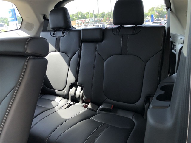 new 2025 Honda Pilot car, priced at $48,450