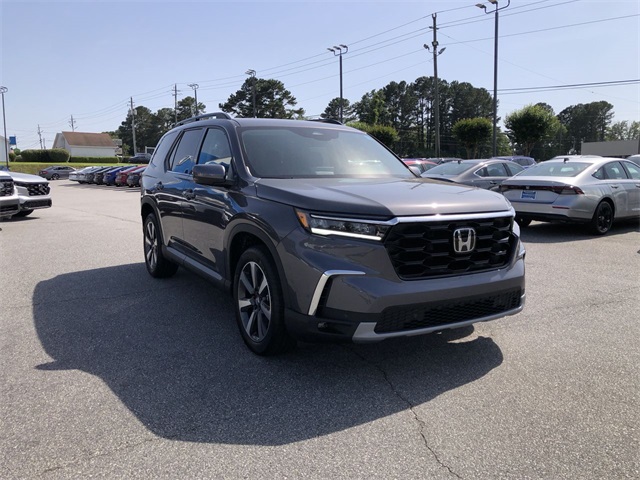 new 2025 Honda Pilot car, priced at $48,450