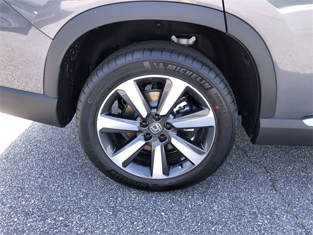 new 2025 Honda Pilot car, priced at $48,450