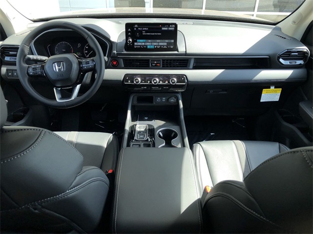 new 2025 Honda Pilot car, priced at $48,450