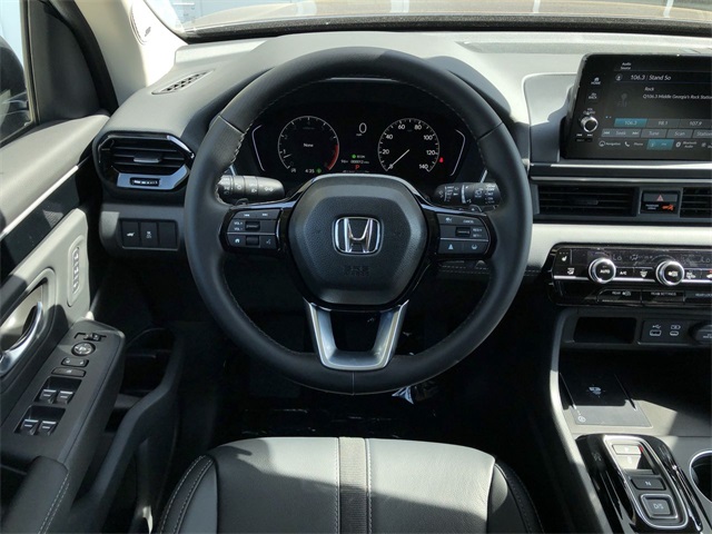 new 2025 Honda Pilot car, priced at $48,450