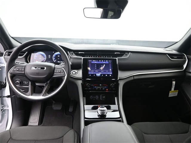 new 2025 Jeep Grand Cherokee L car, priced at $38,183