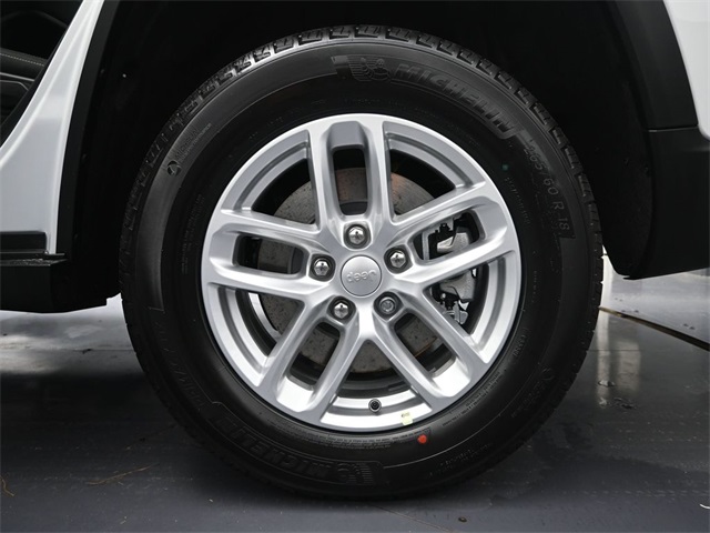 new 2025 Jeep Grand Cherokee L car, priced at $38,183