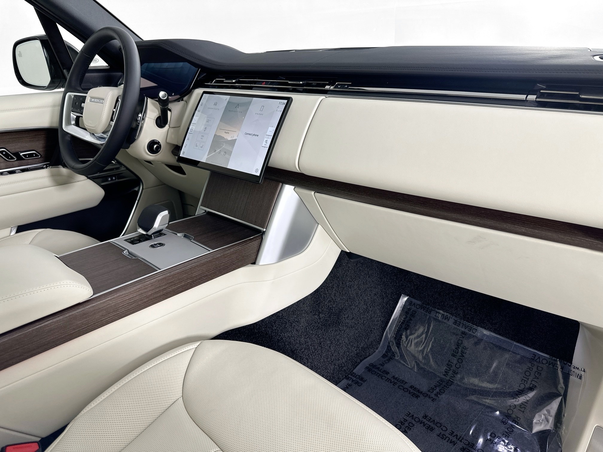 new 2025 Land Rover Range Rover car, priced at $138,630