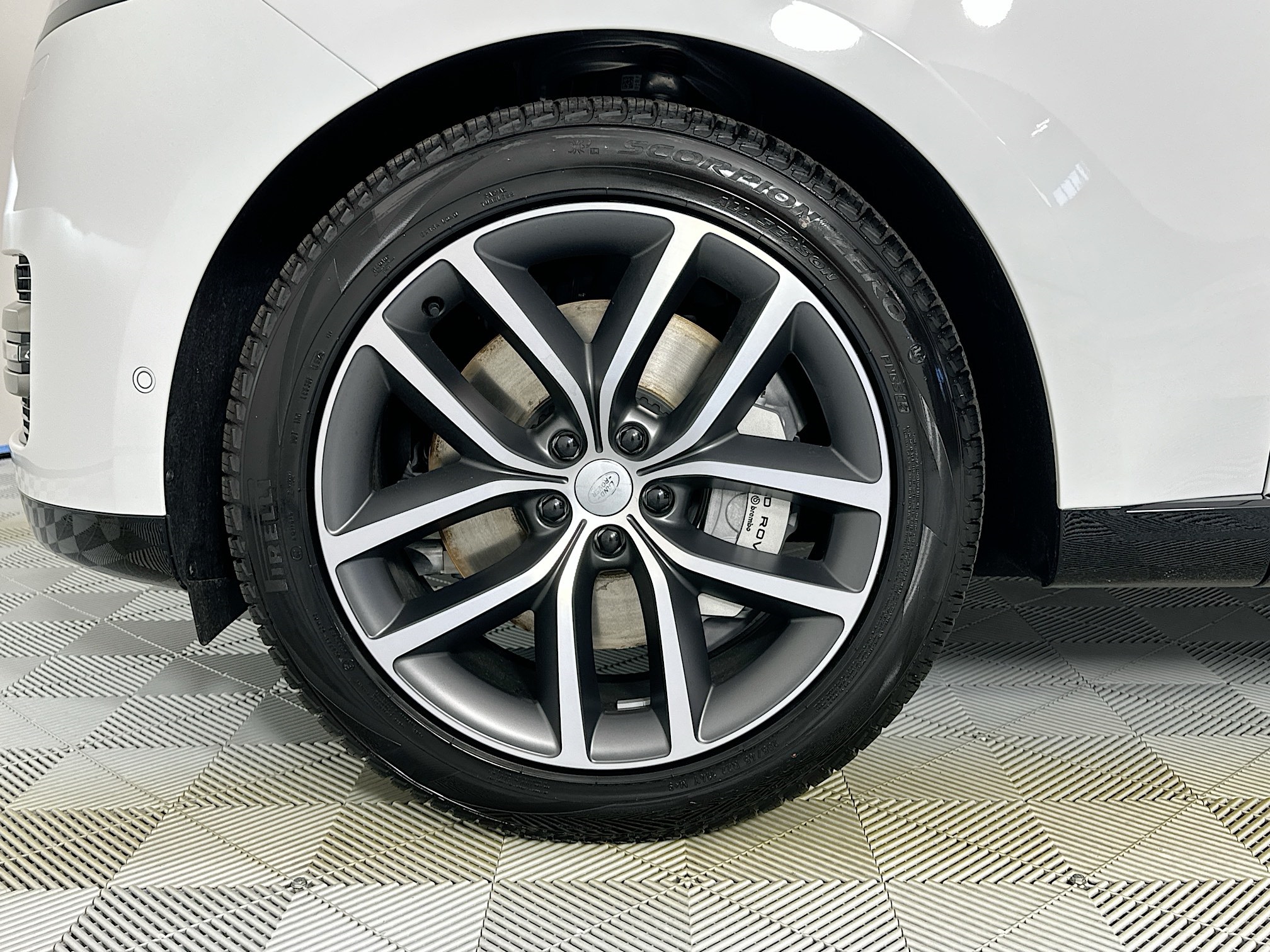 new 2025 Land Rover Range Rover car, priced at $138,630