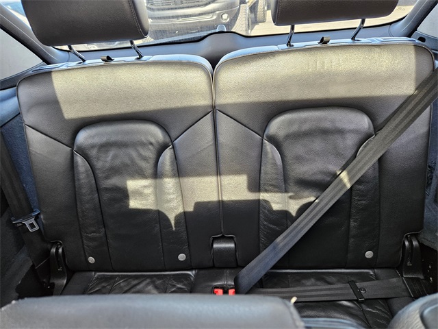 used 2007 Audi Q7 car, priced at $7,777