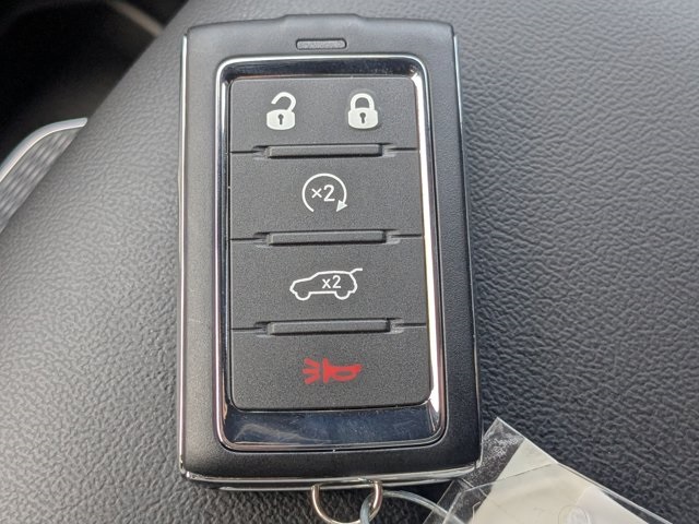 new 2025 Jeep Grand Cherokee car, priced at $39,220
