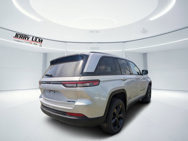 new 2025 Jeep Grand Cherokee car, priced at $39,220