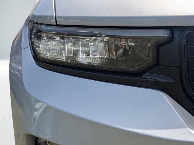 new 2025 Jeep Grand Cherokee car, priced at $39,220