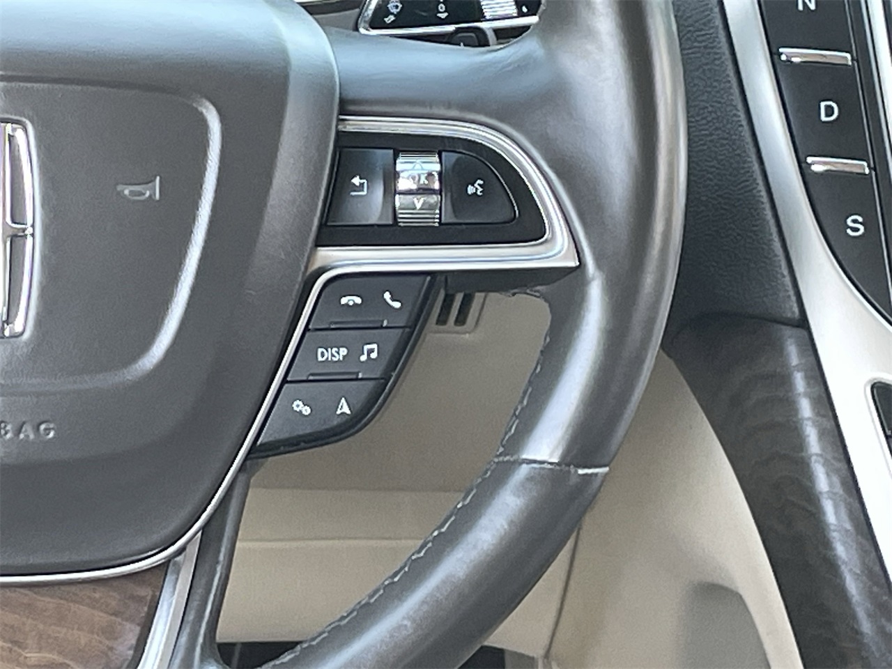 used 2020 Lincoln Nautilus car, priced at $25,284