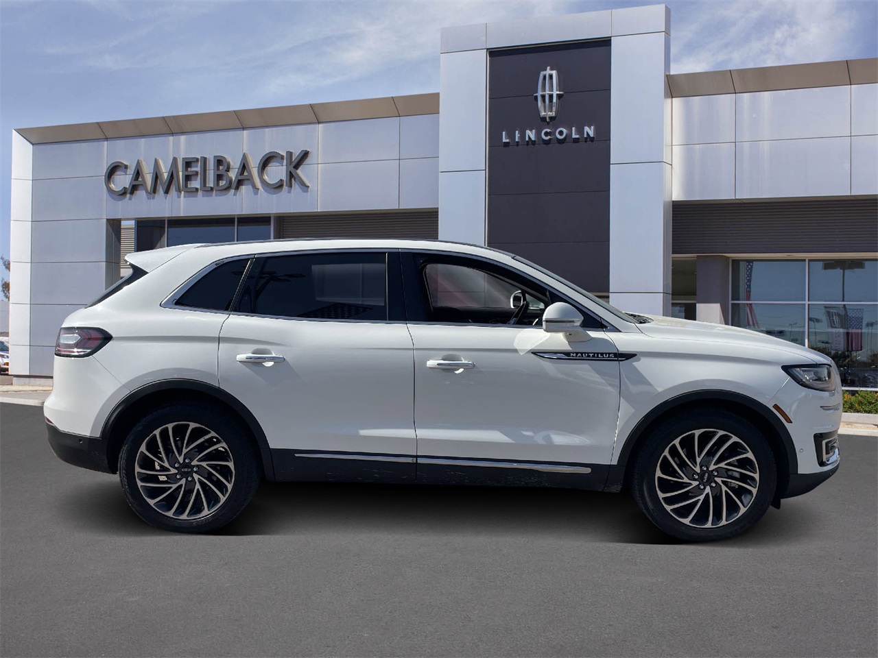 used 2020 Lincoln Nautilus car, priced at $25,284