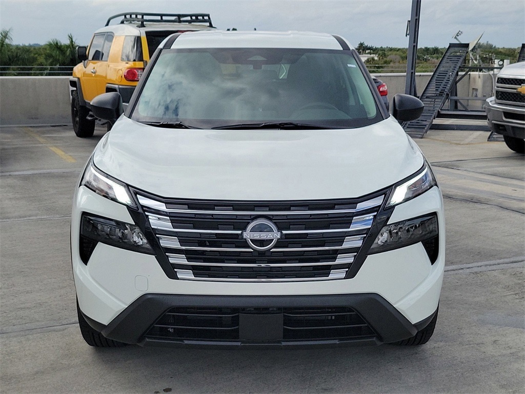 new 2025 Nissan Rogue car, priced at $28,100