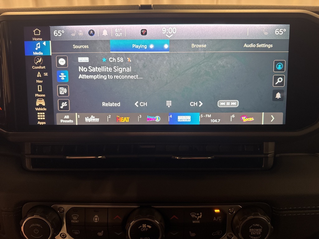 new 2025 Jeep Wrangler car, priced at $57,315