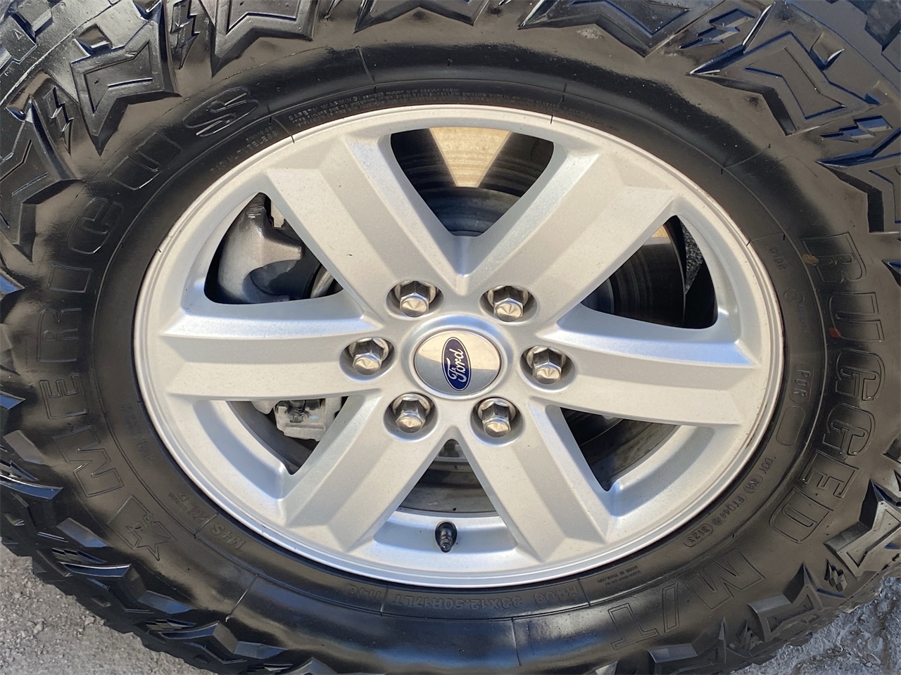 used 2021 Ford F-150 car, priced at $31,111