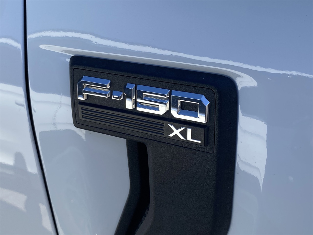 used 2021 Ford F-150 car, priced at $31,111