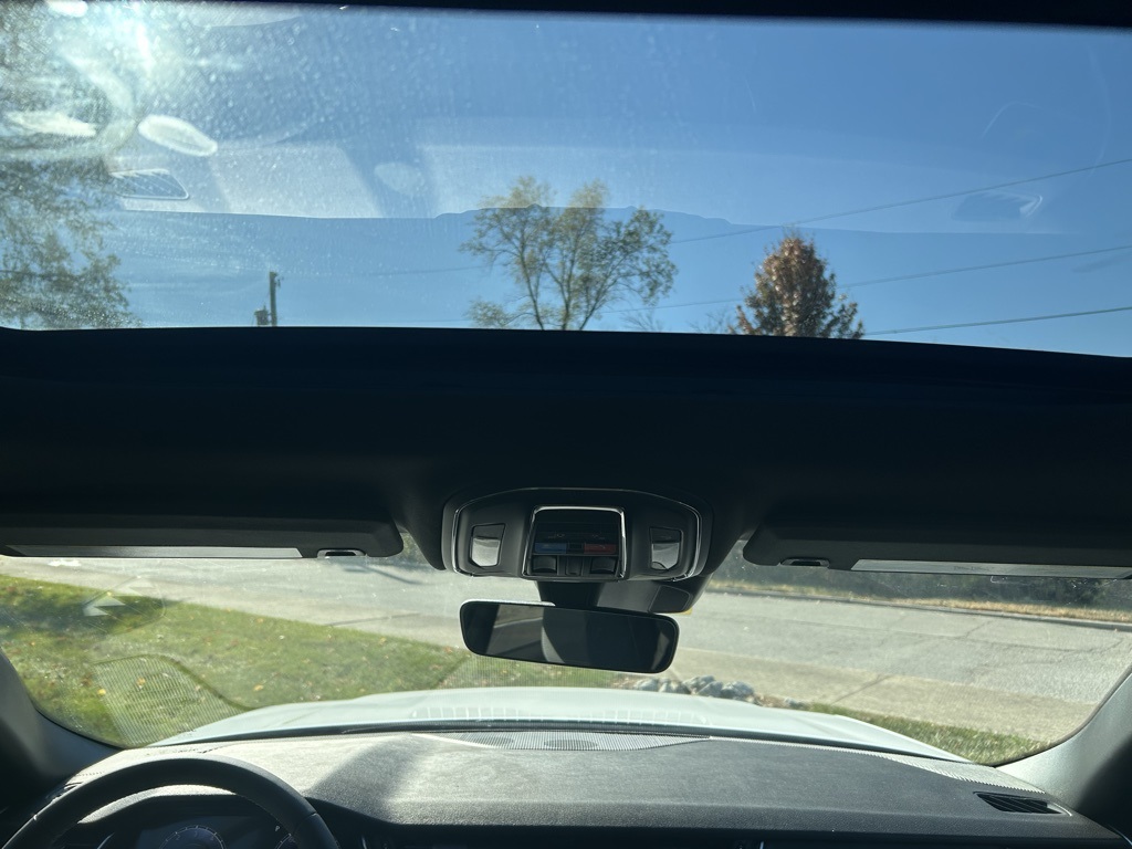 new 2025 Jeep Grand Cherokee car, priced at $35,999