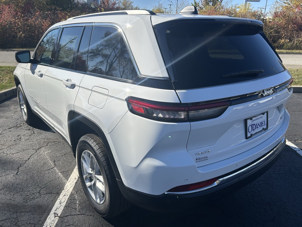 new 2025 Jeep Grand Cherokee car, priced at $35,999
