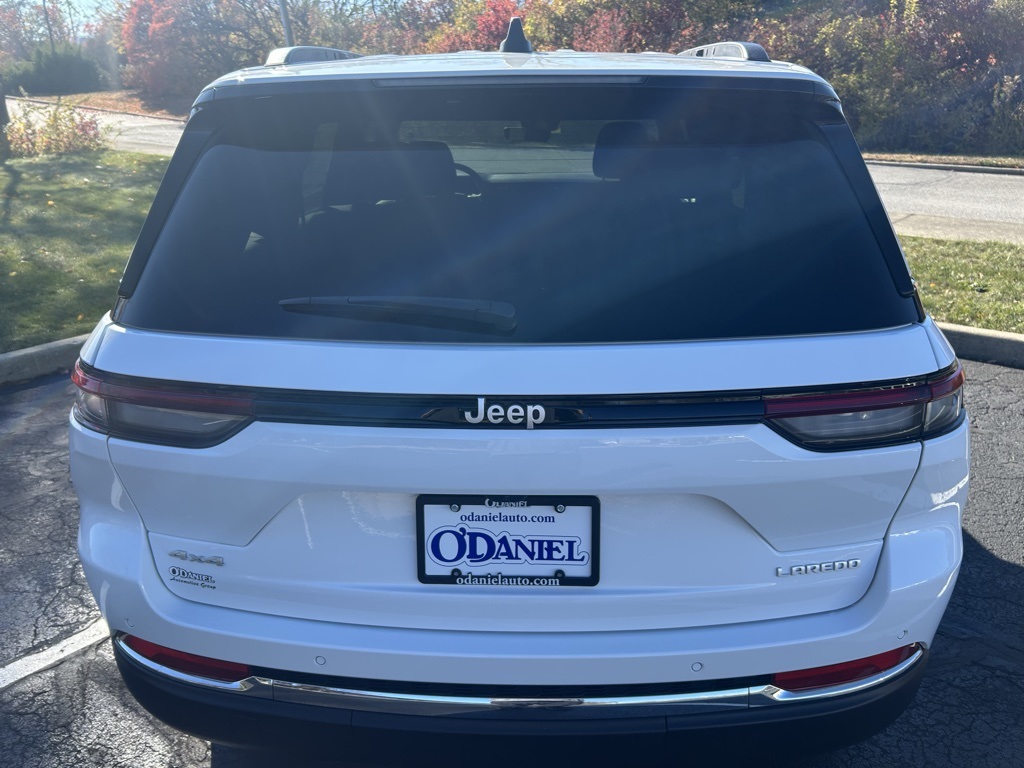 new 2025 Jeep Grand Cherokee car, priced at $35,999