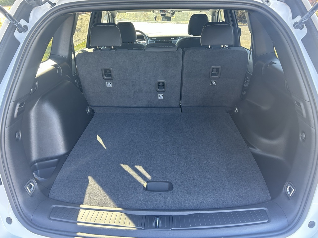 new 2025 Jeep Grand Cherokee car, priced at $35,999