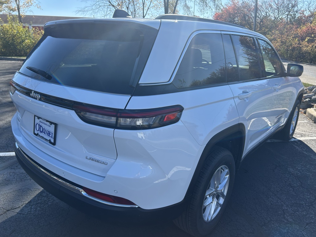 new 2025 Jeep Grand Cherokee car, priced at $35,999
