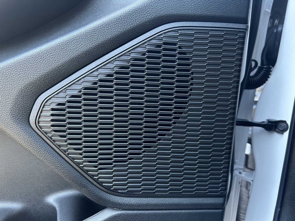 new 2025 Jeep Grand Cherokee car, priced at $35,999