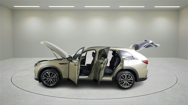 used 2025 Mazda CX-70 PHEV car, priced at $49,997