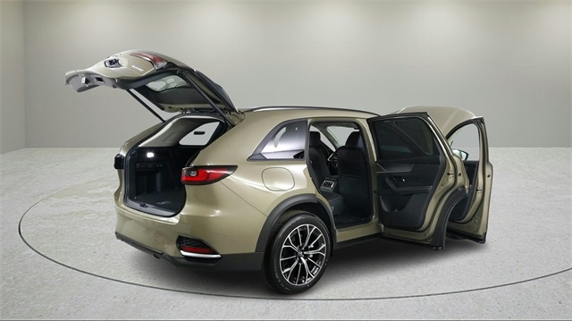 used 2025 Mazda CX-70 PHEV car, priced at $49,997