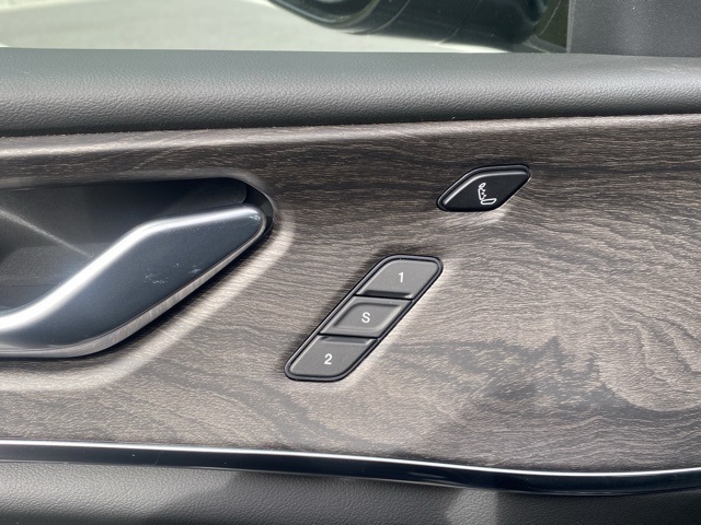 new 2025 Jeep Grand Cherokee car, priced at $57,714