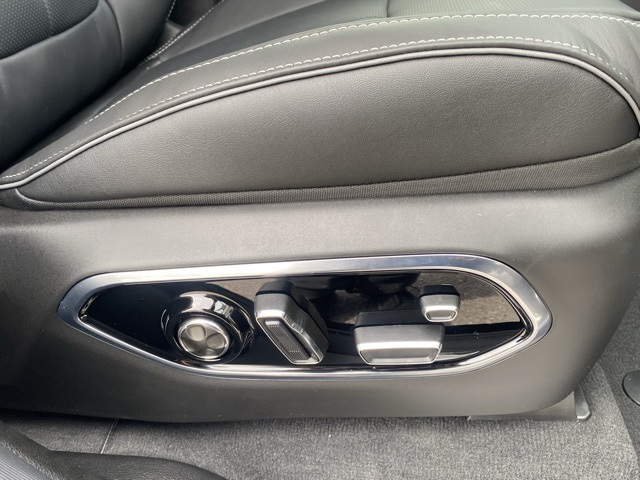 new 2025 Jeep Grand Cherokee car, priced at $57,714