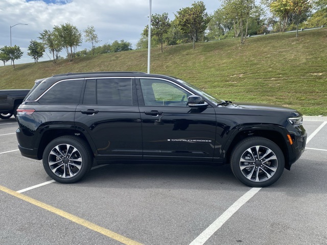 new 2025 Jeep Grand Cherokee car, priced at $57,714