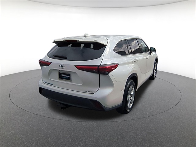 used 2021 Toyota Highlander car, priced at $22,911