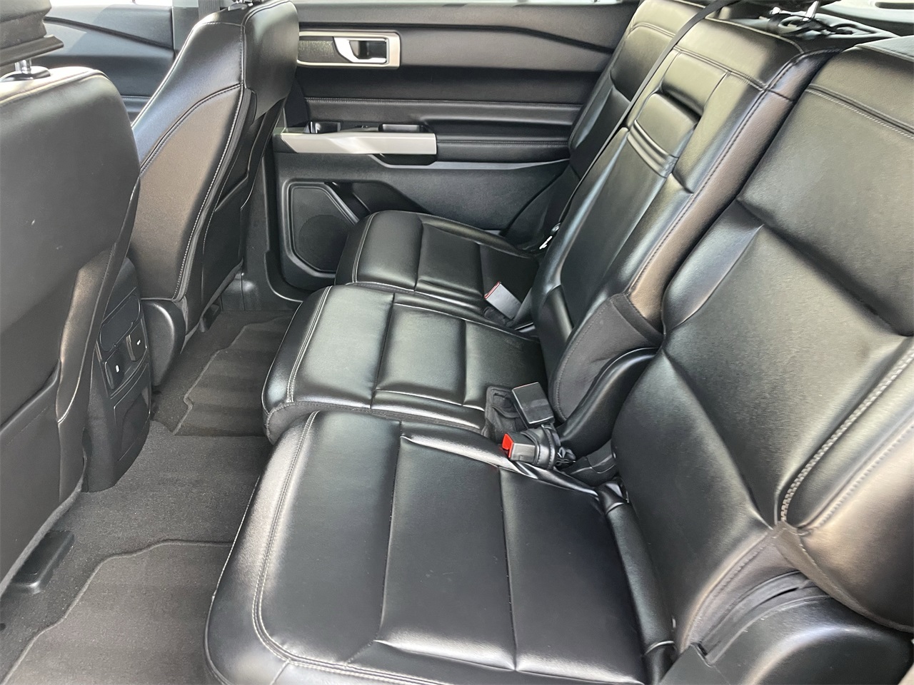 used 2024 Ford Explorer car, priced at $30,903